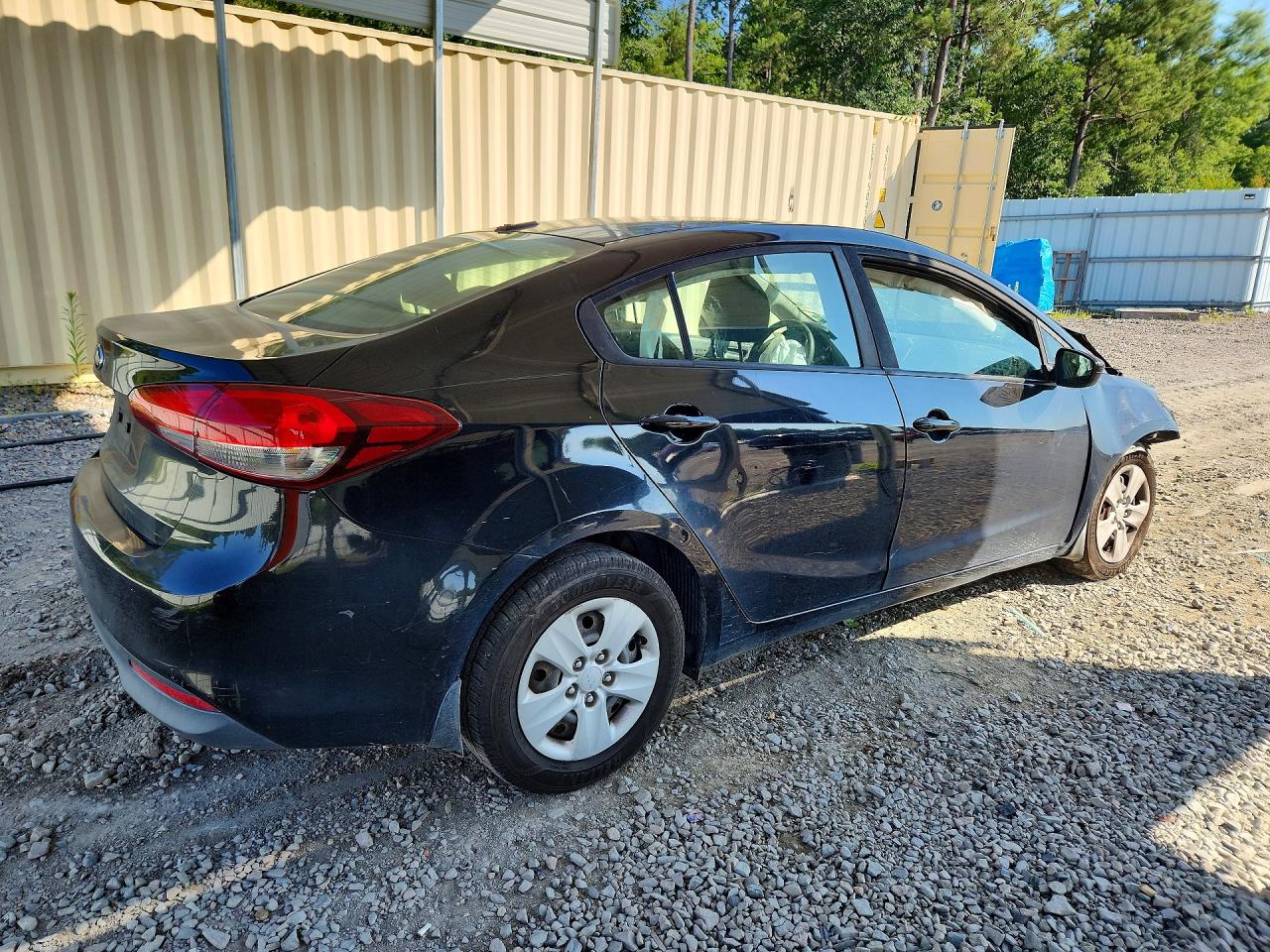 2017 KIA FORTE