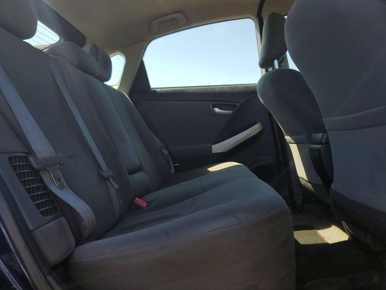 2015 TOYOTA PRIUS