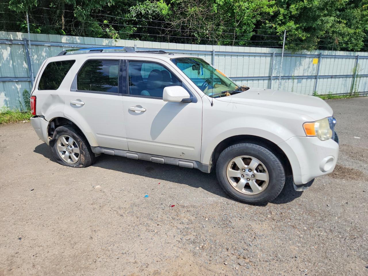 2009 FORD ESCAPE