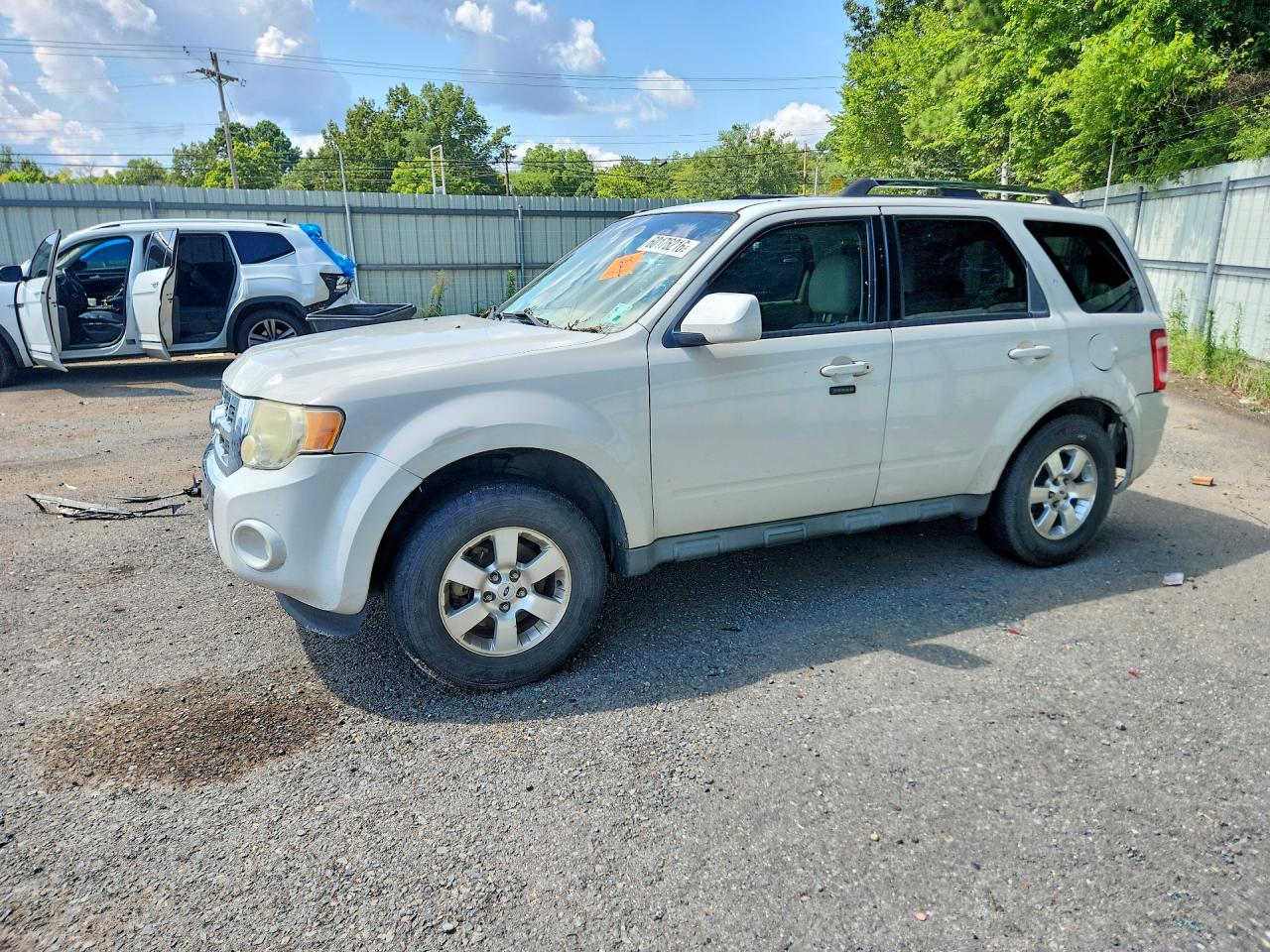2009 FORD ESCAPE