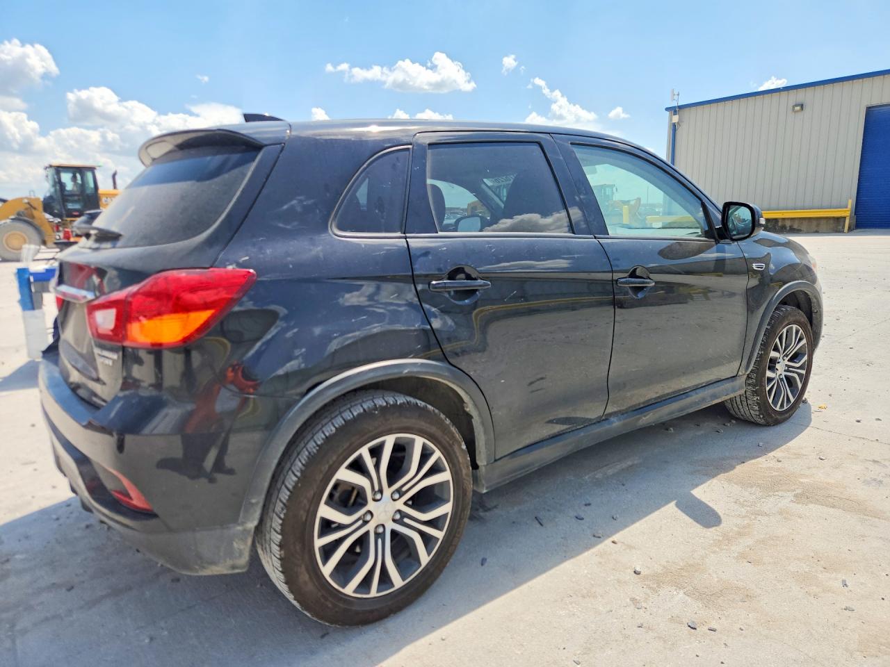 2018 MITSUBISHI OUTLANDER
