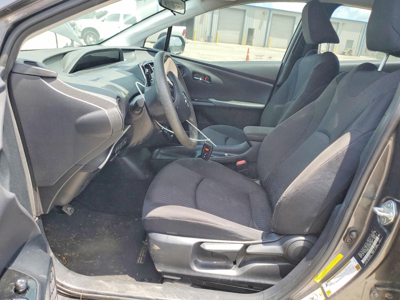 2017 TOYOTA PRIUS