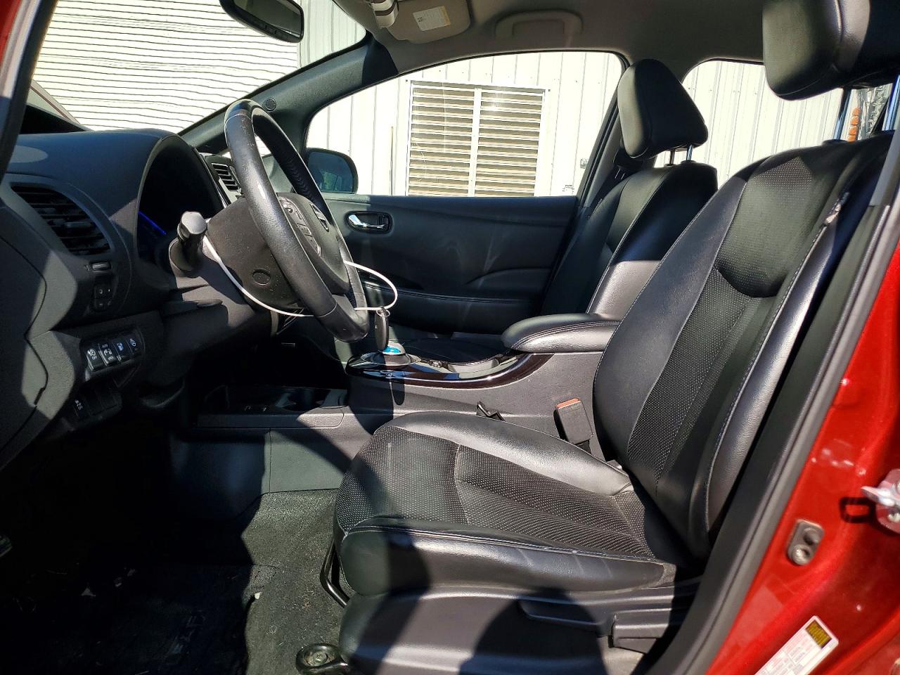 2013 NISSAN LEAF