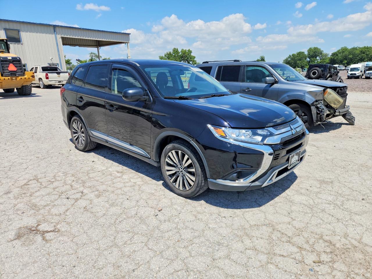 2019 MITSUBISHI OUTLANDER