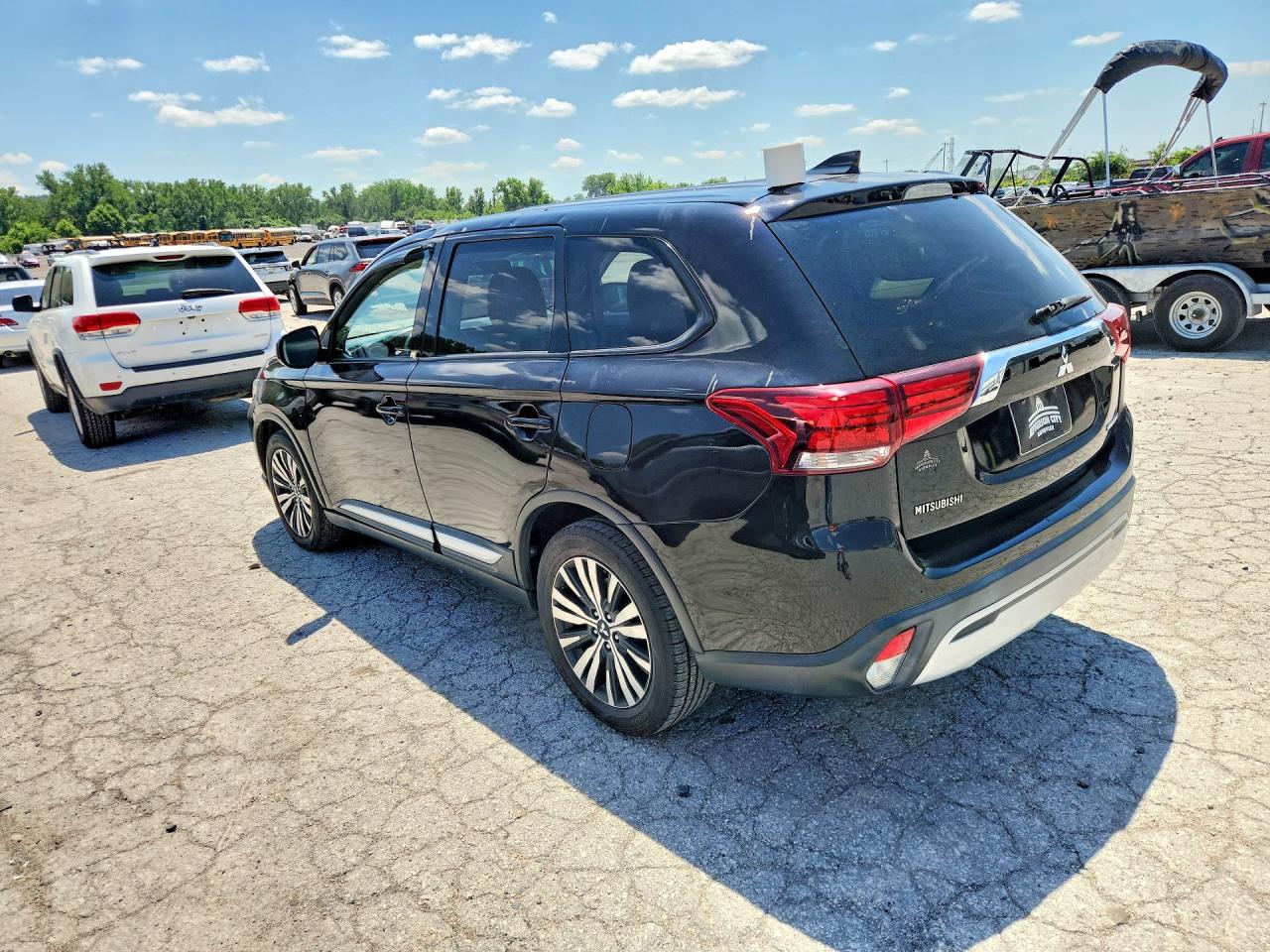 2019 MITSUBISHI OUTLANDER