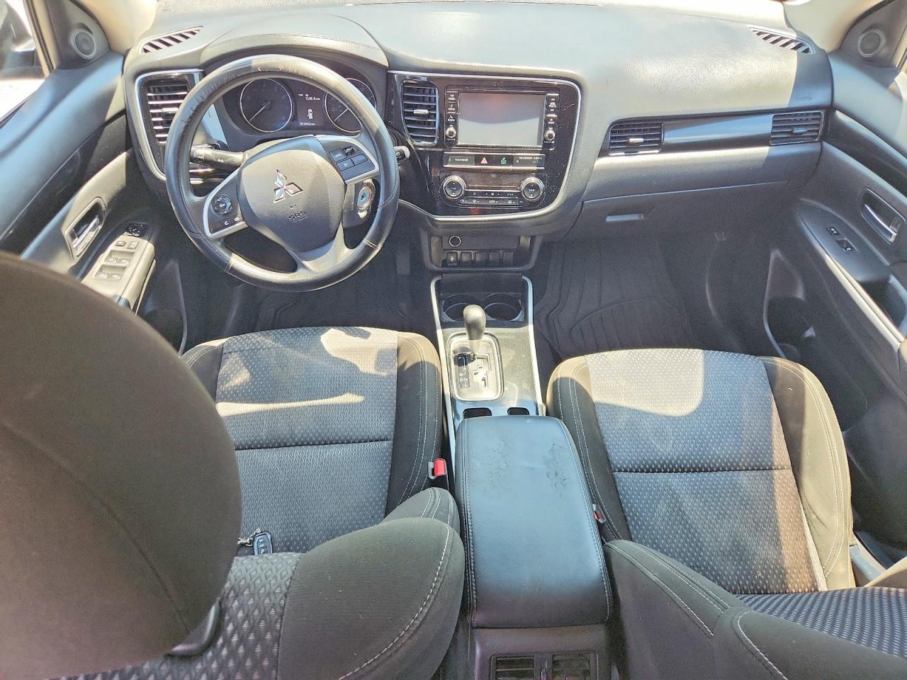 2019 MITSUBISHI OUTLANDER