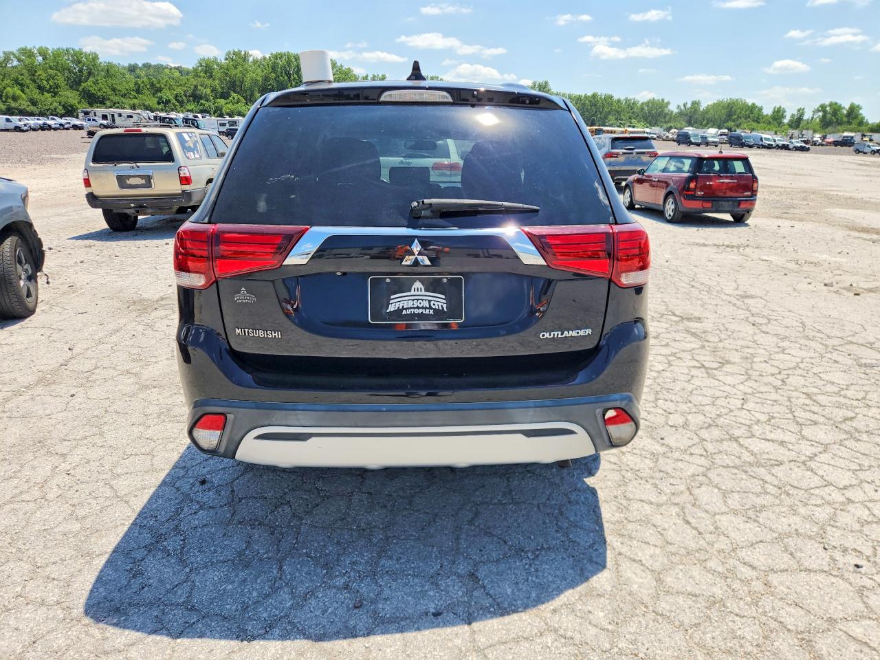 2019 MITSUBISHI OUTLANDER
