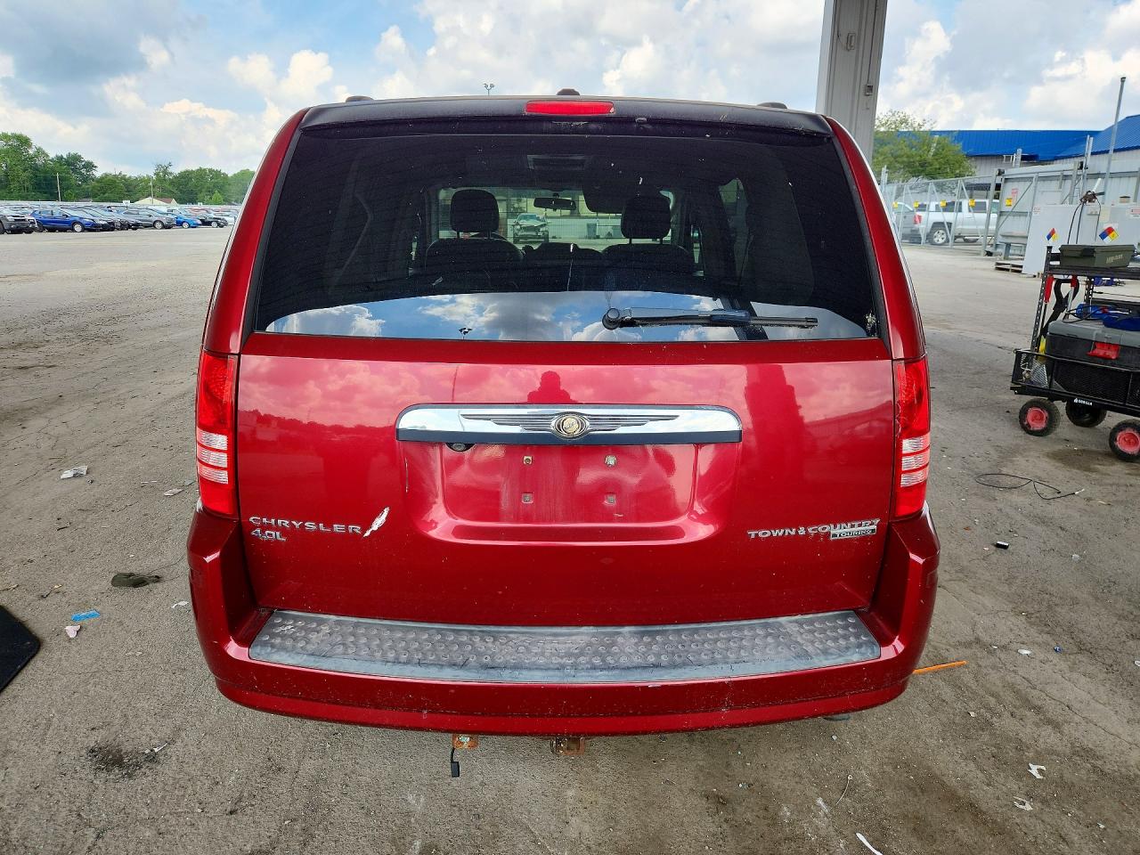 2010 CHRYSLER MINIVAN