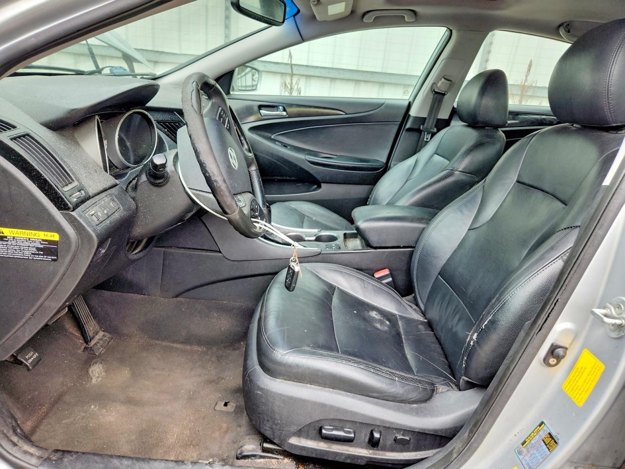 2011 HYUNDAI SONATA