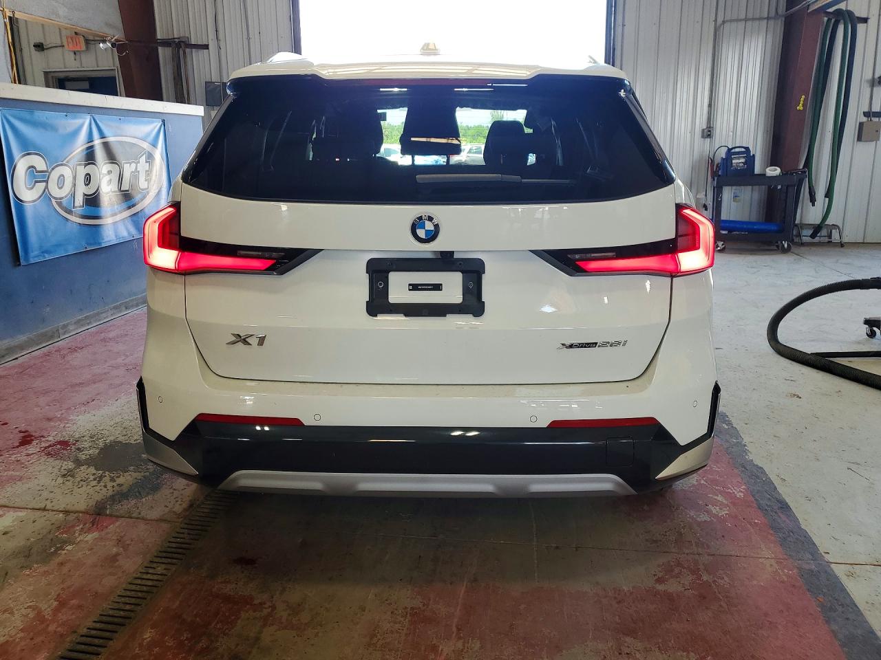 2025 BMW X1