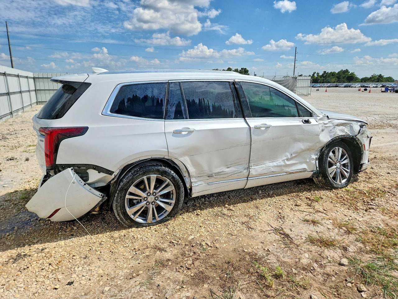 2024 CADILLAC XT6