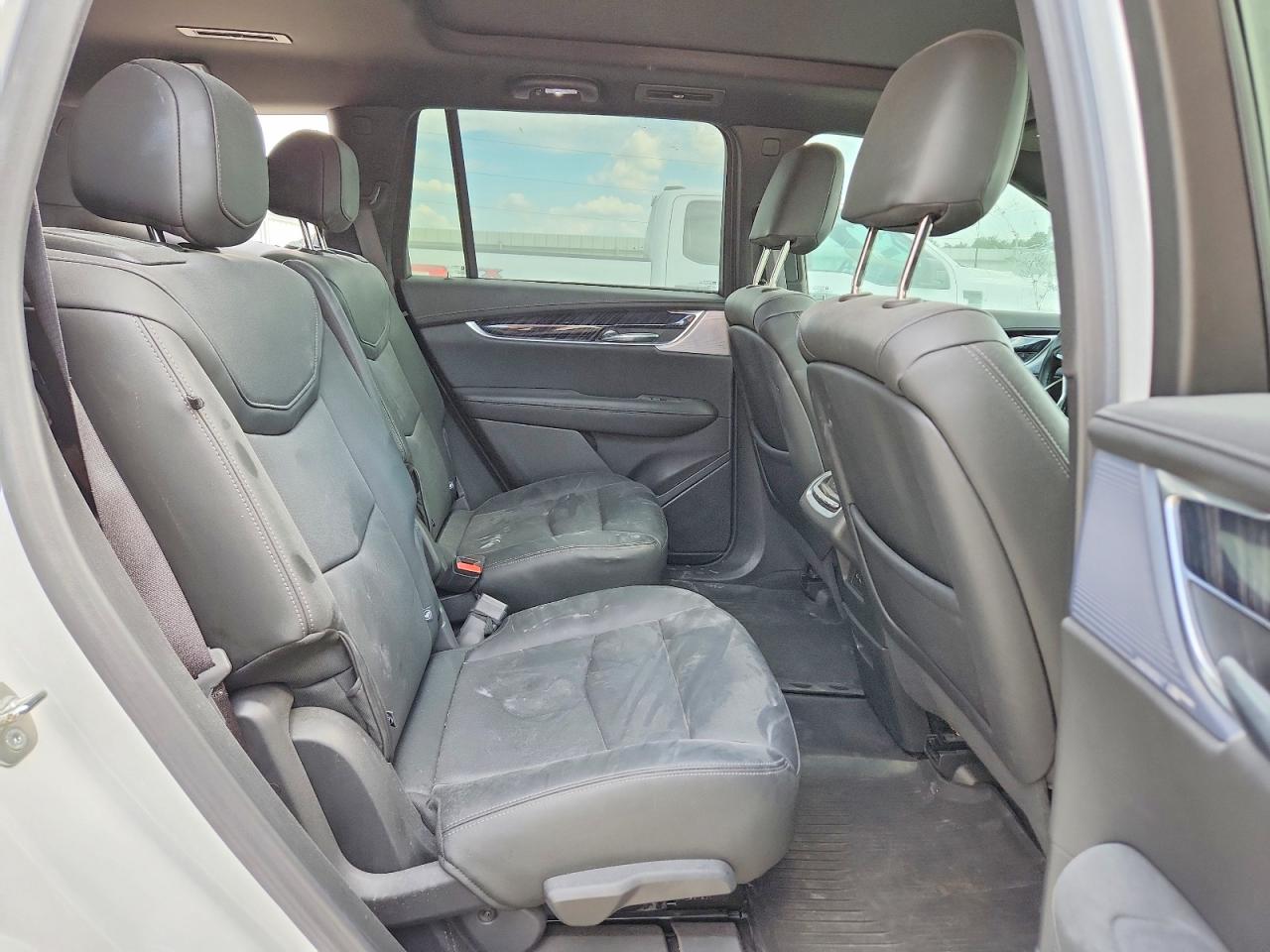 2024 CADILLAC XT6