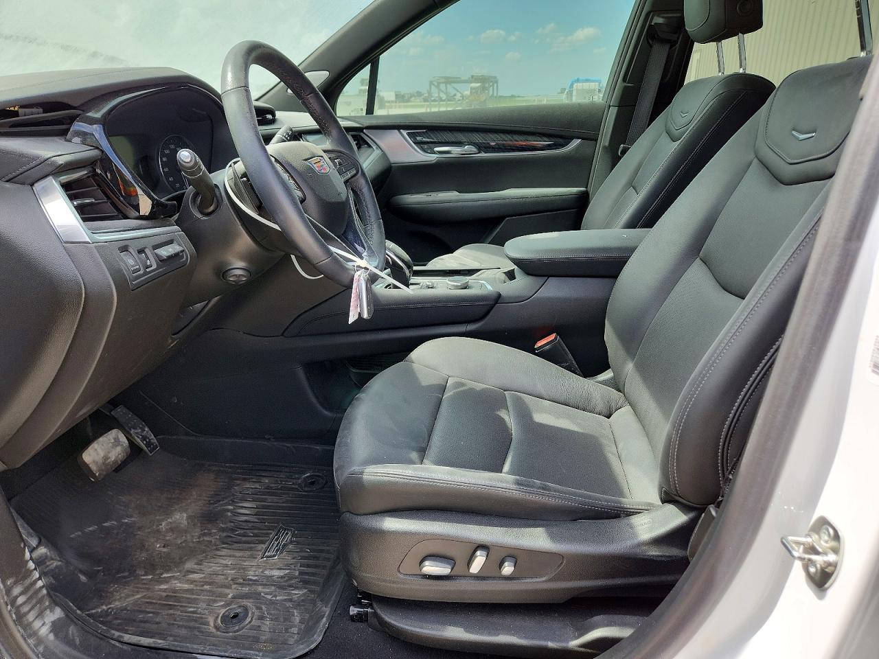 2024 CADILLAC XT6