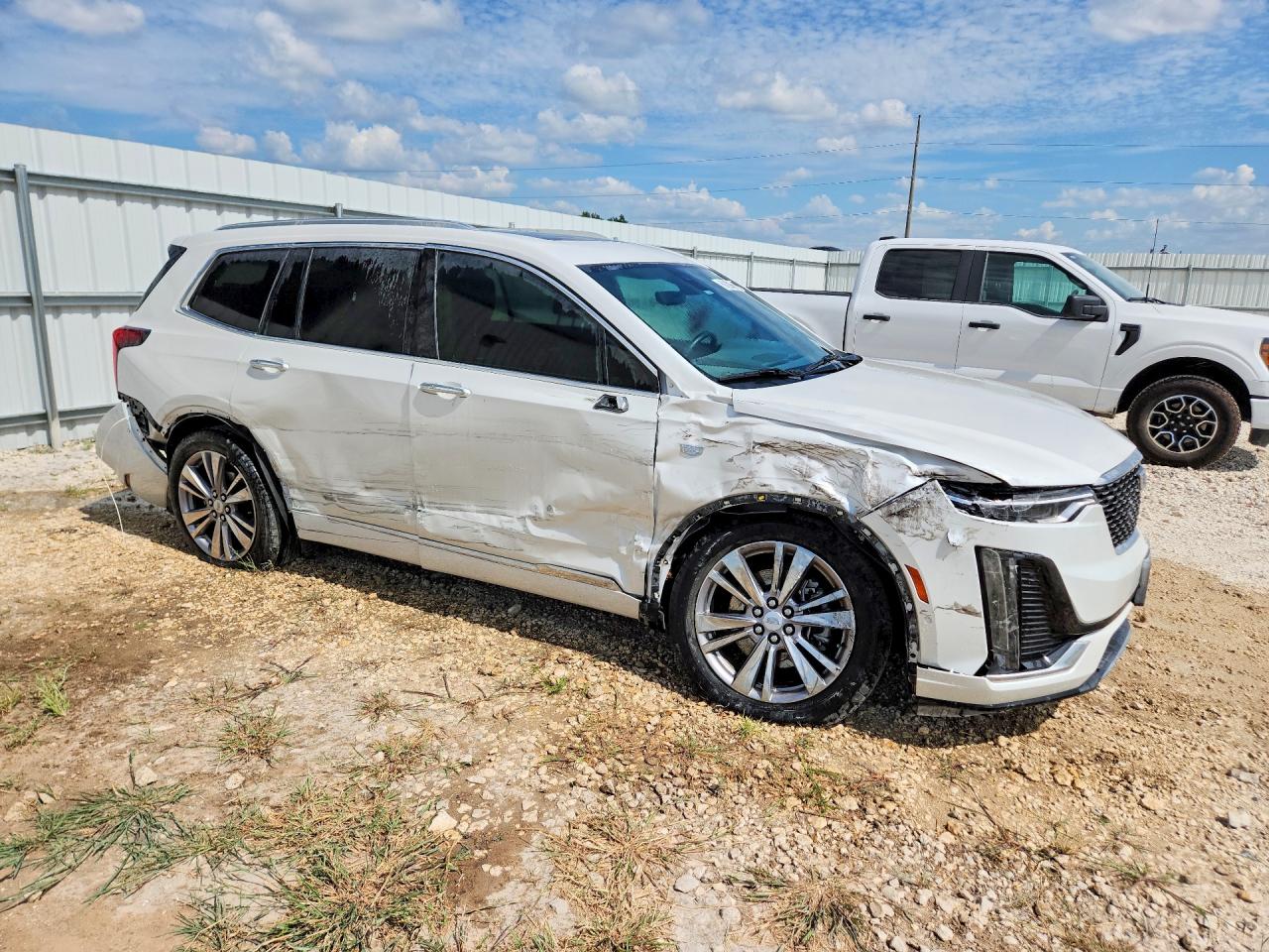 2024 CADILLAC XT6