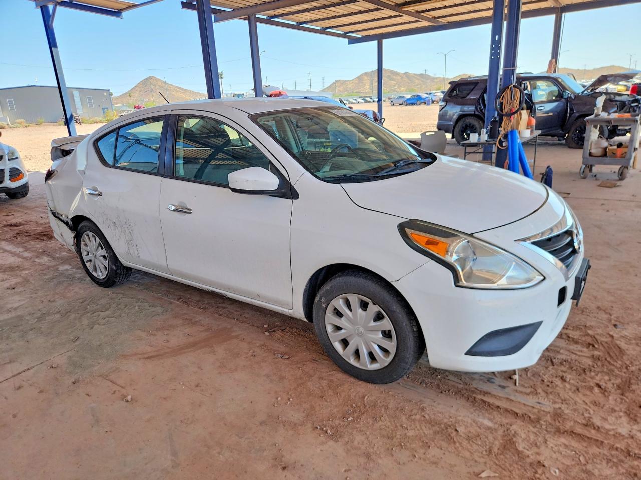 2019 NISSAN VERSA