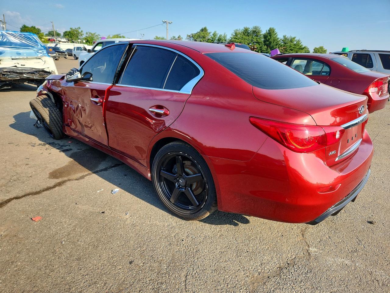 2015 INFINITI Q50