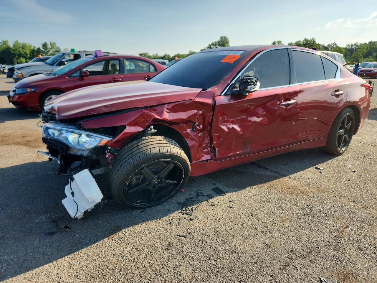 2015 INFINITI Q50