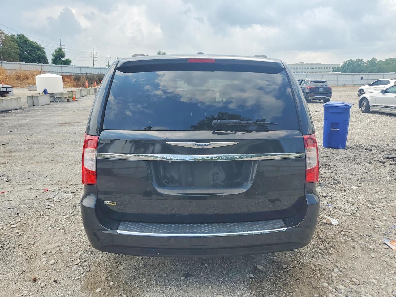 2015 CHRYSLER MINIVAN