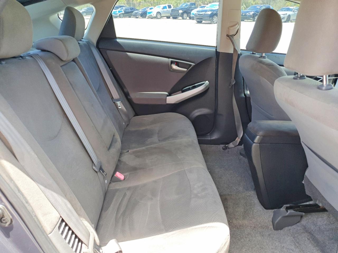 2015 TOYOTA PRIUS