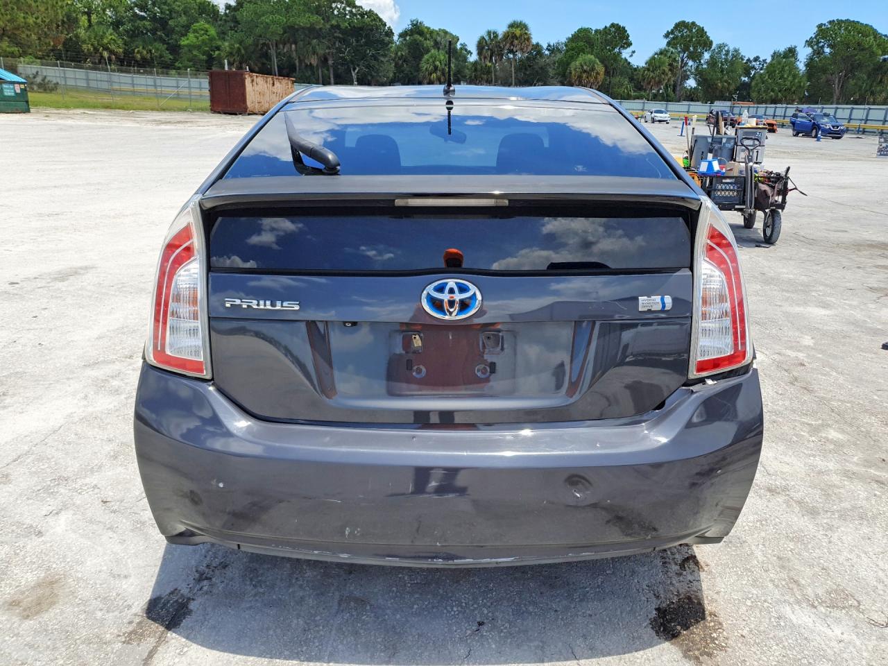 2015 TOYOTA PRIUS