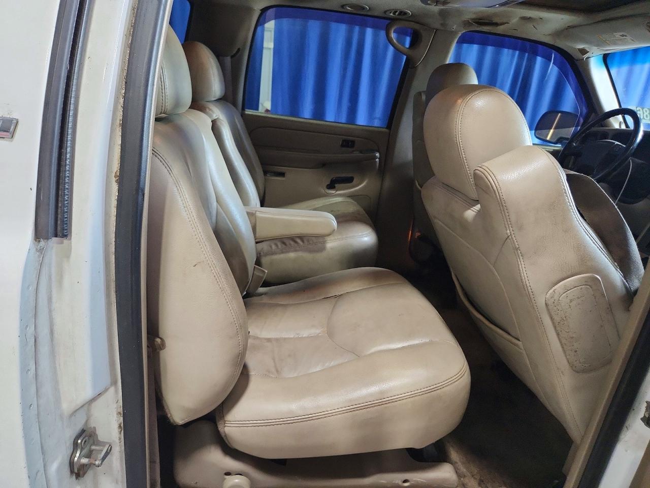2005 CHEVROLET SUBURBAN