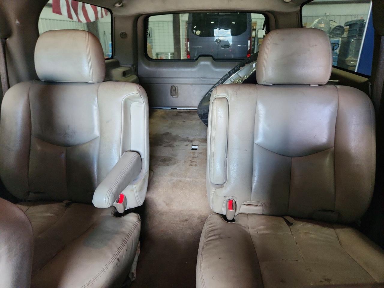 2005 CHEVROLET SUBURBAN