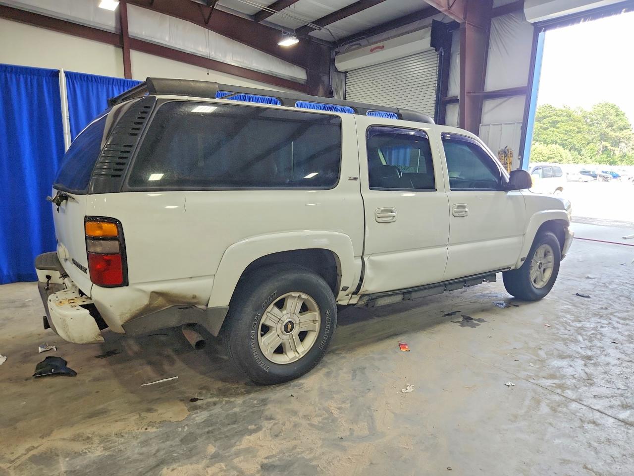 2005 CHEVROLET SUBURBAN