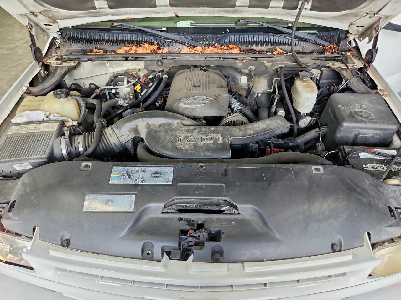 2005 CHEVROLET SUBURBAN