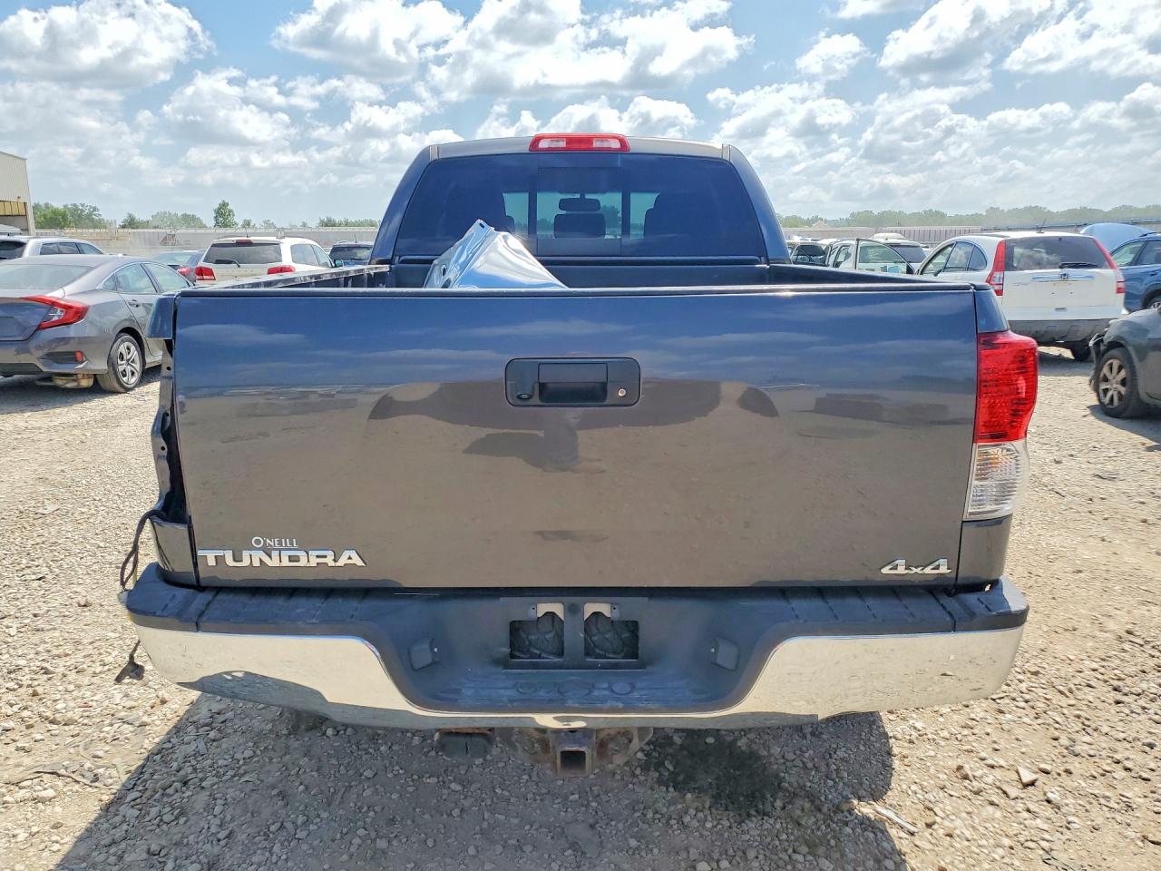 2012 TOYOTA TUNDRA
