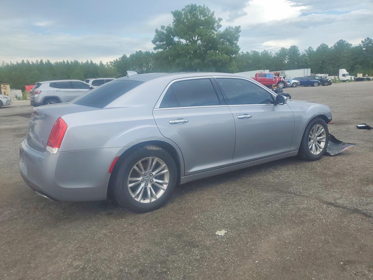 2017 CHRYSLER 300
