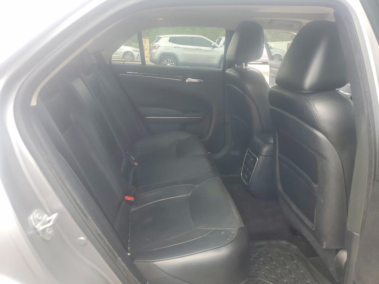 2017 CHRYSLER 300