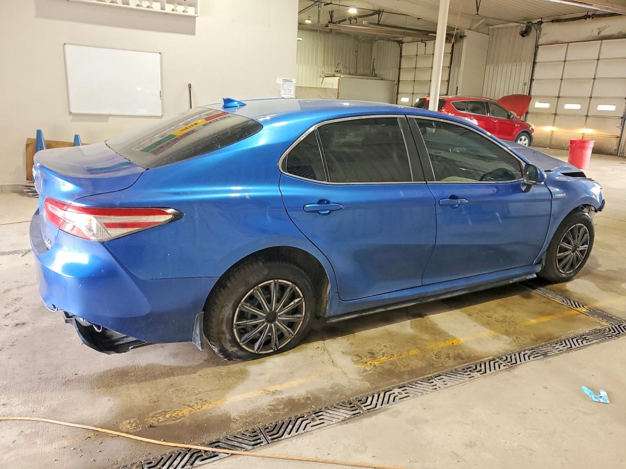 2020 TOYOTA CAMRY