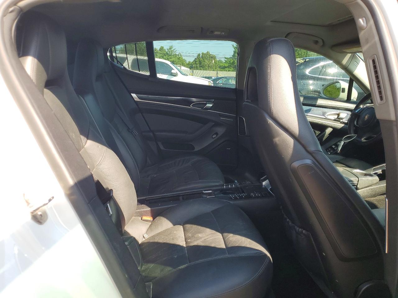 2012 PORSCHE PANAMERA