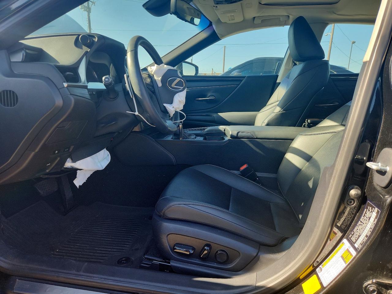 2019 LEXUS ES300