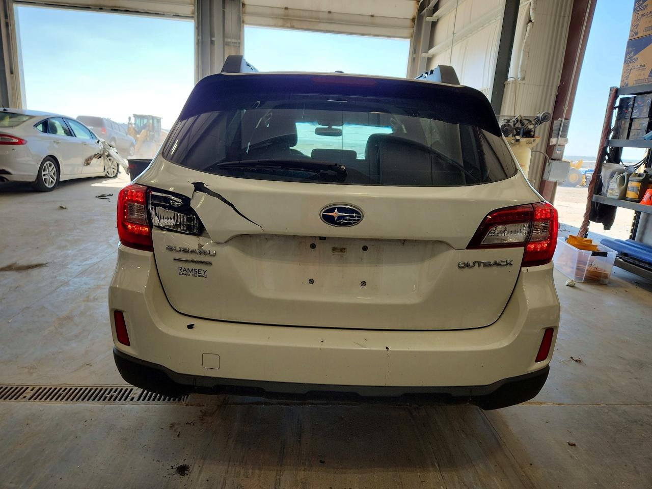 2015 SUBARU OUTBACK