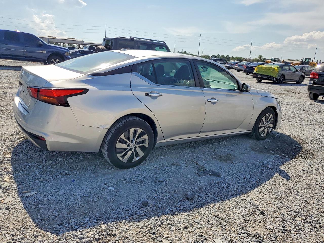 2020 NISSAN ALTIMA