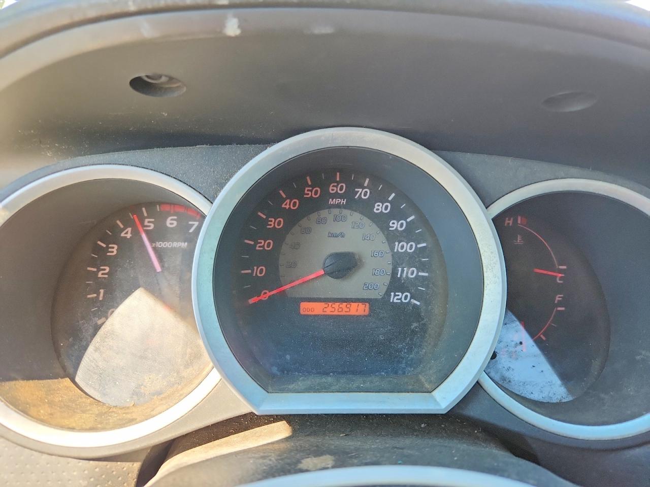 2010 TOYOTA TACOMA