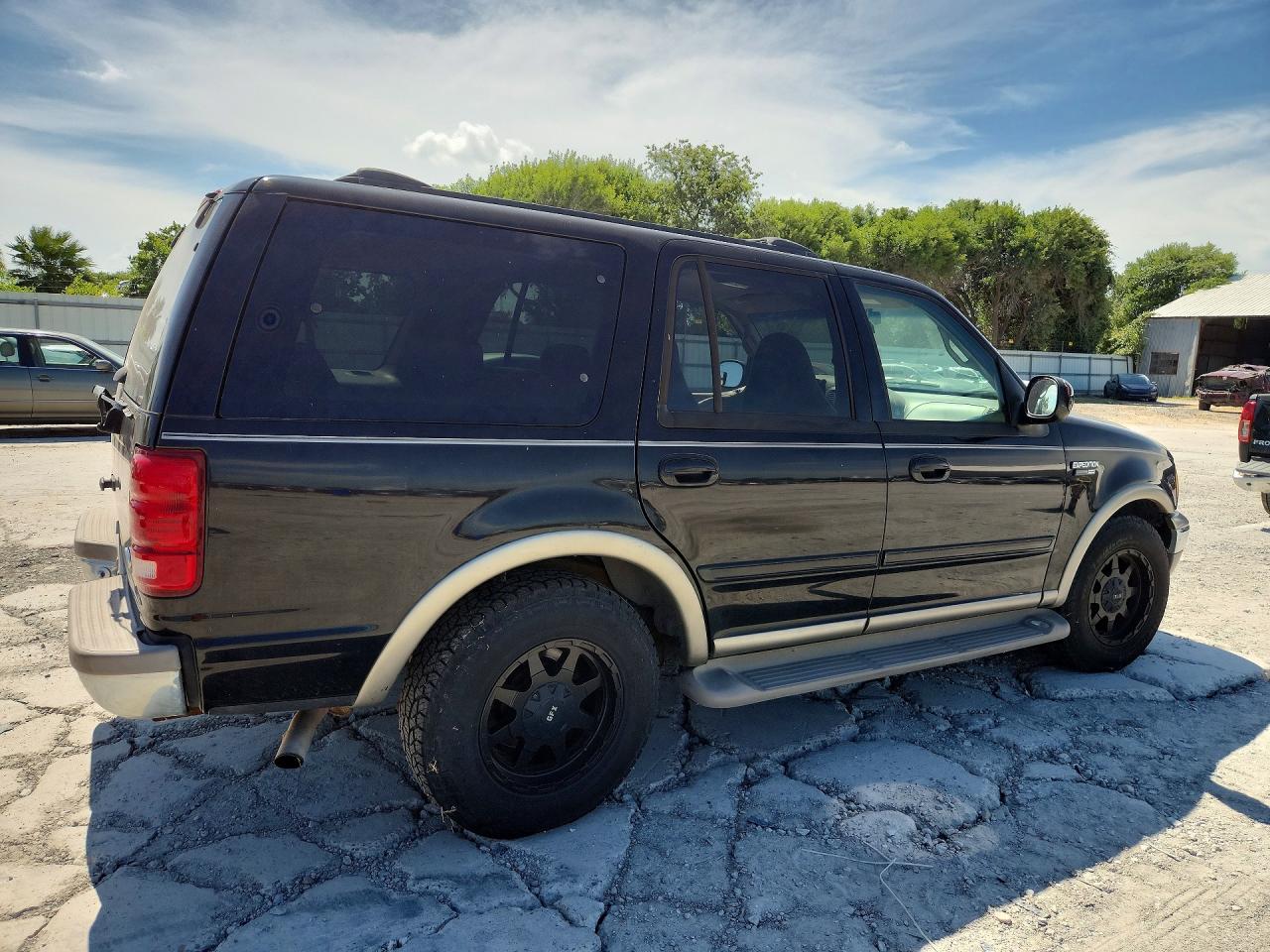 2002 FORD EXPEDITION