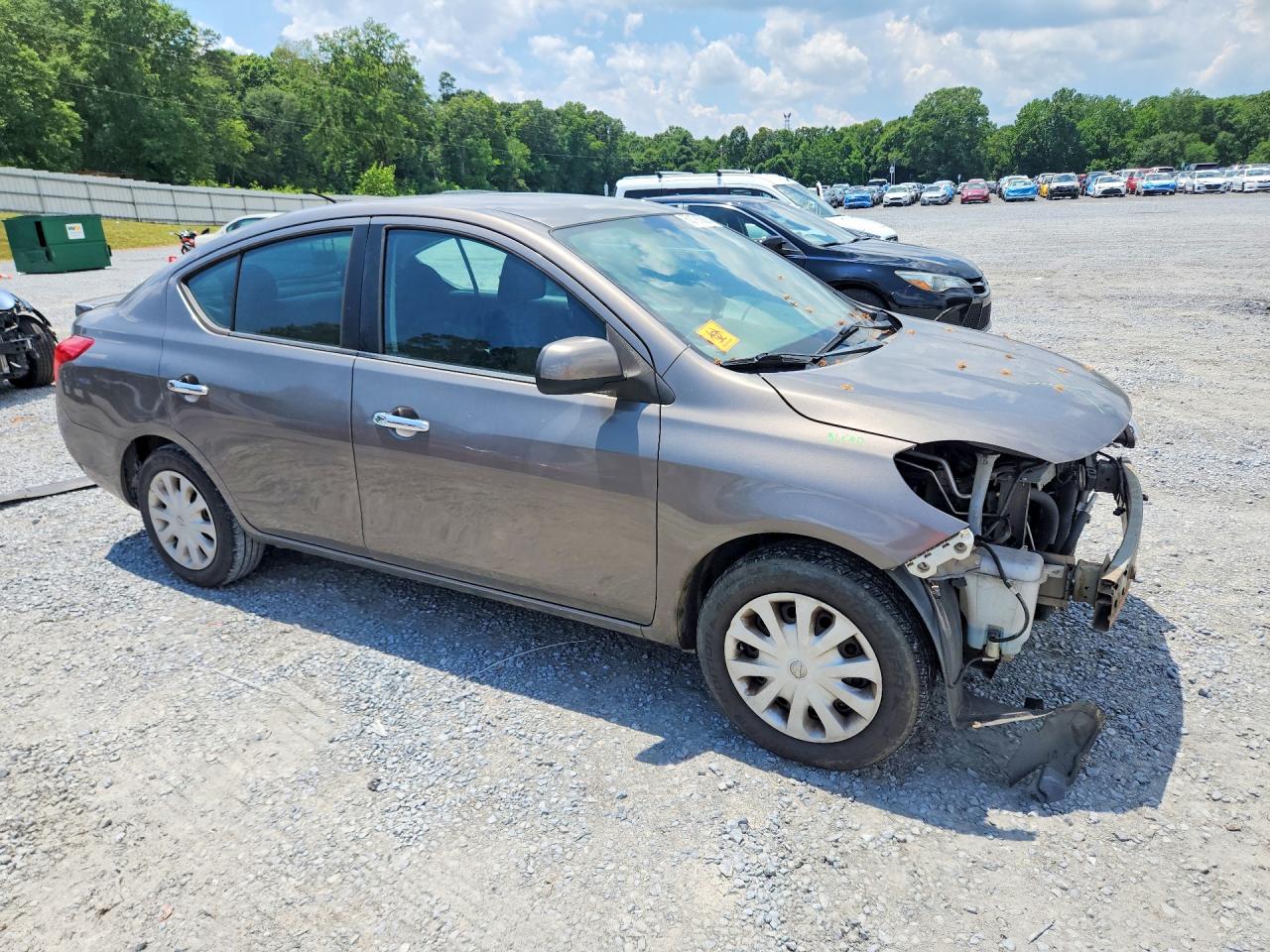 2013 NISSAN VERSA