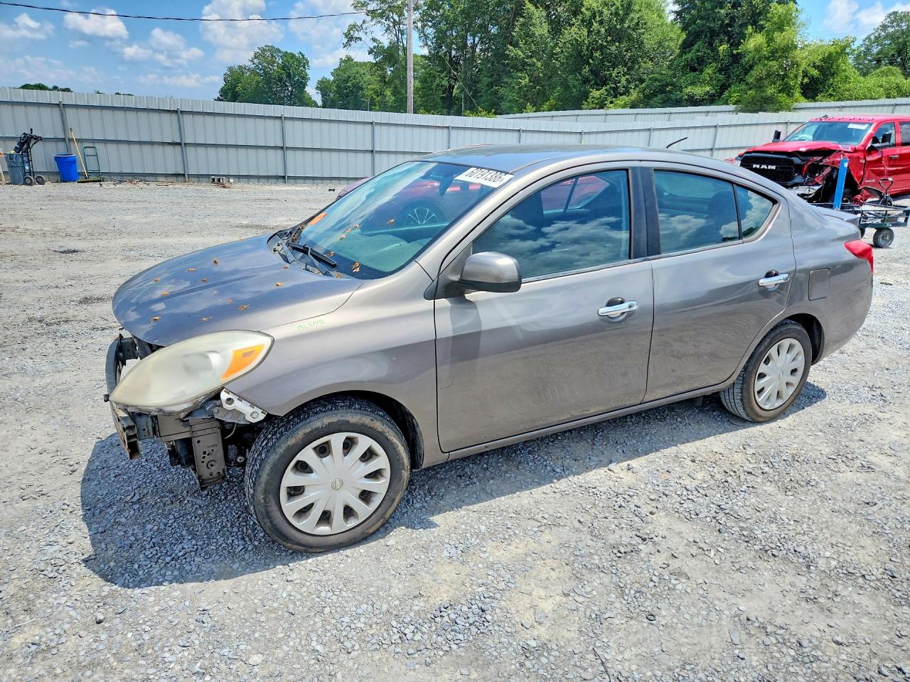 2013 NISSAN VERSA