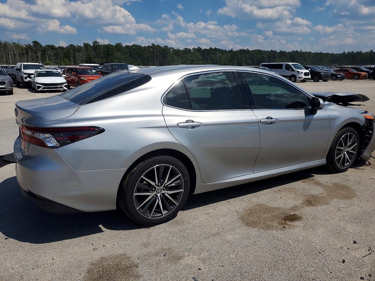 2023 TOYOTA CAMRY