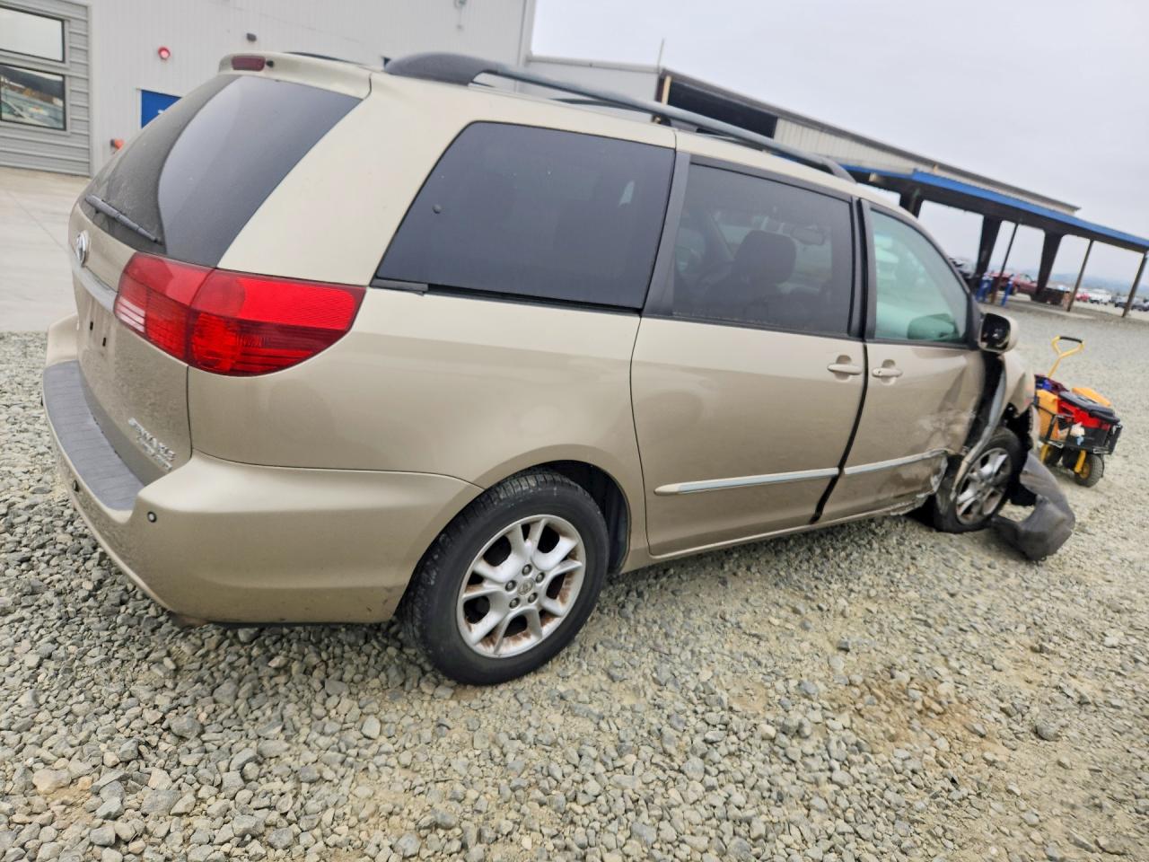 2004 TOYOTA SIENNA