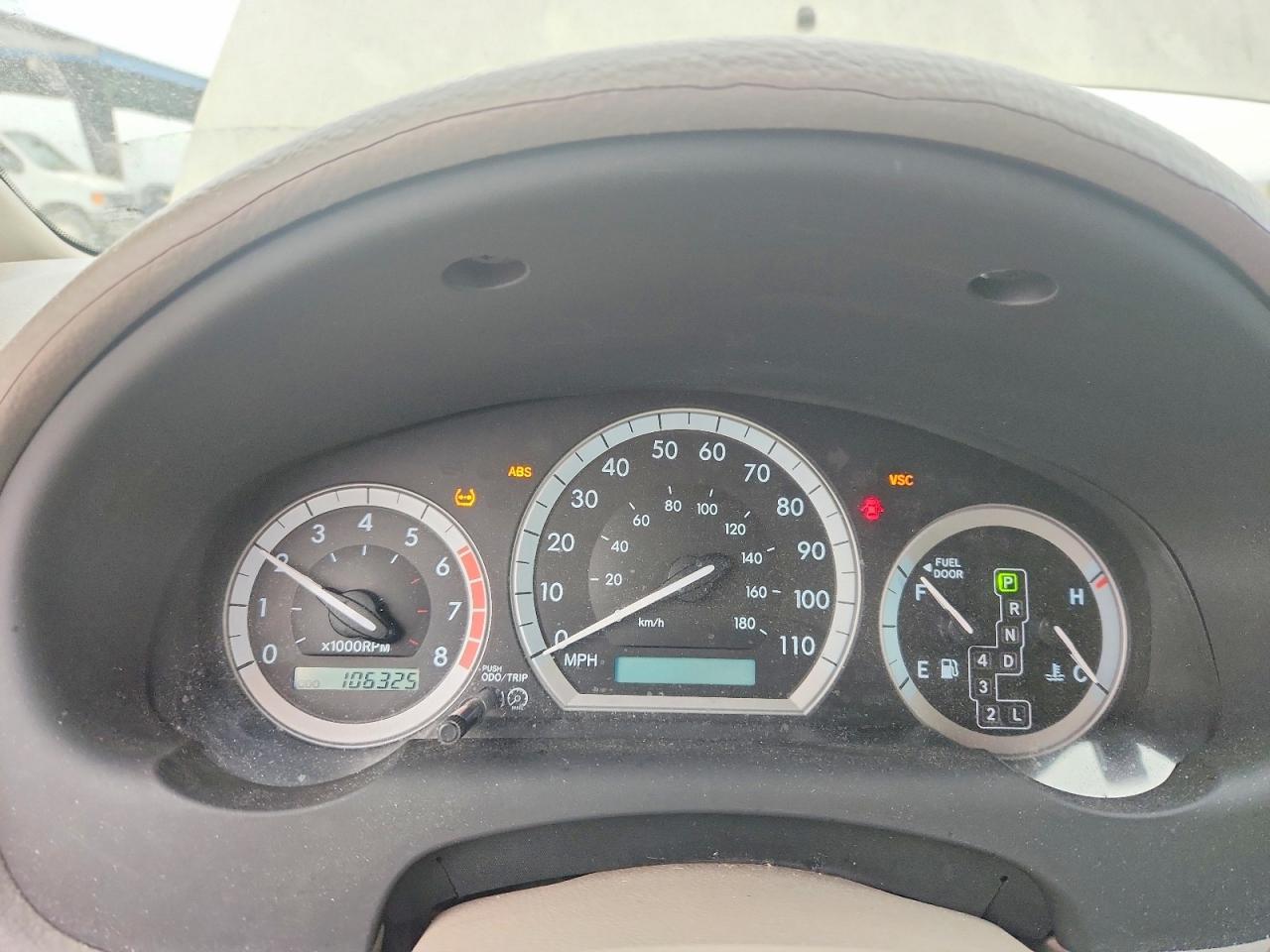 2004 TOYOTA SIENNA