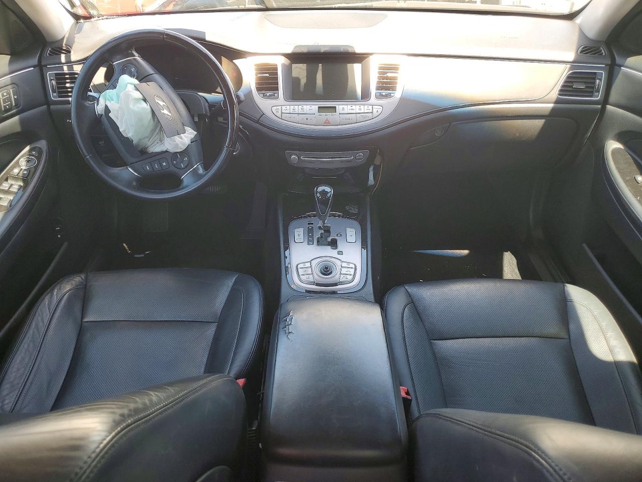 2012 HYUNDAI GENESIS