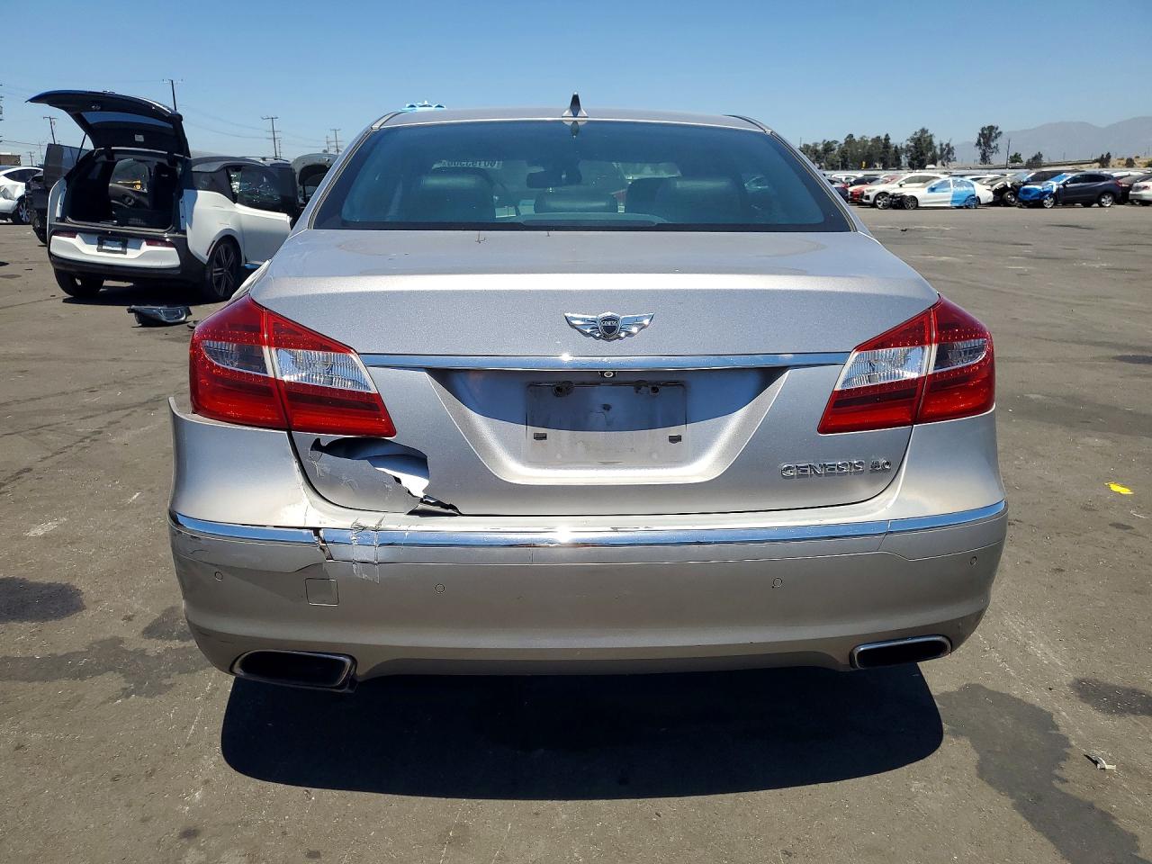 2012 HYUNDAI GENESIS