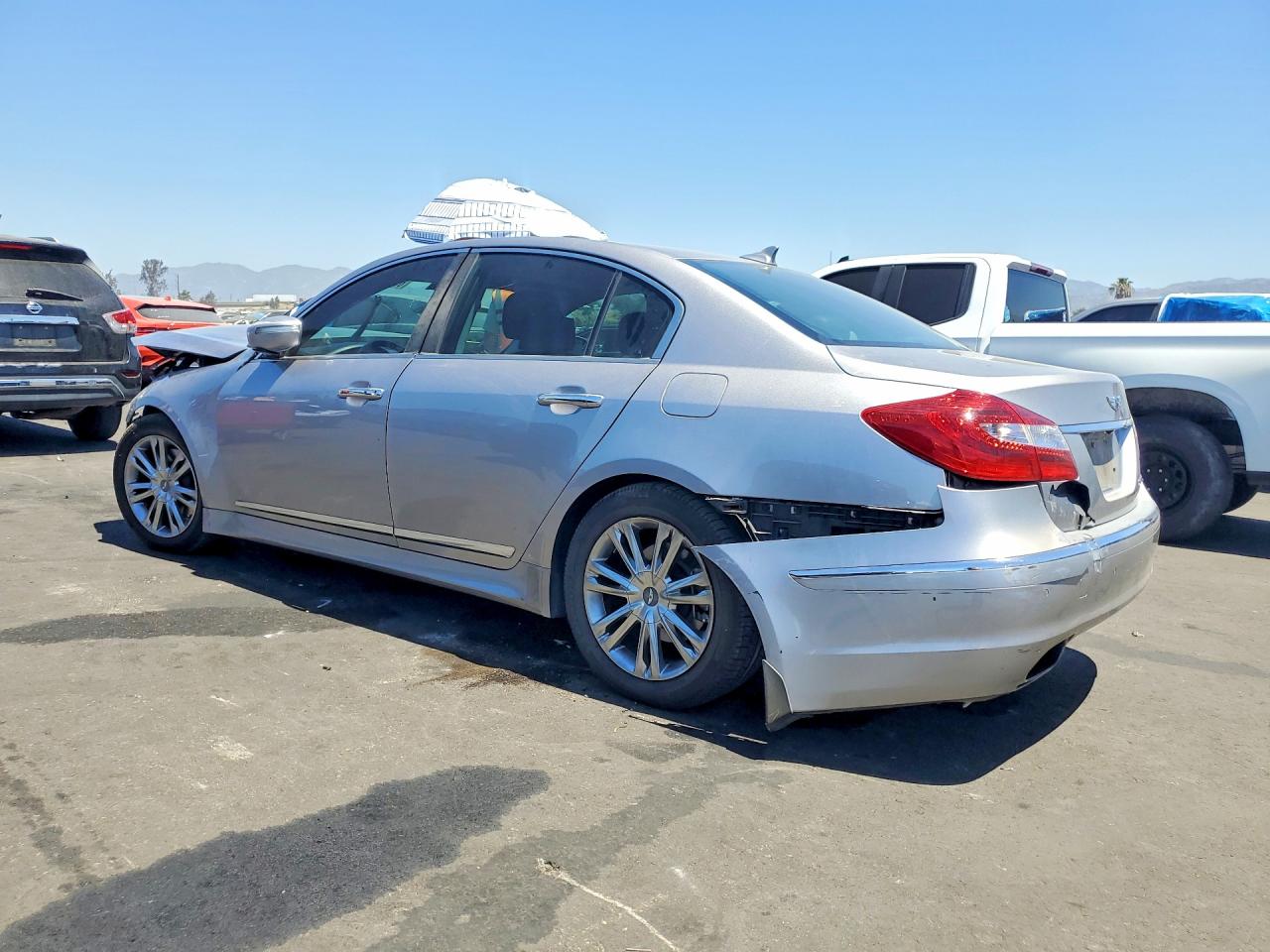 2012 HYUNDAI GENESIS