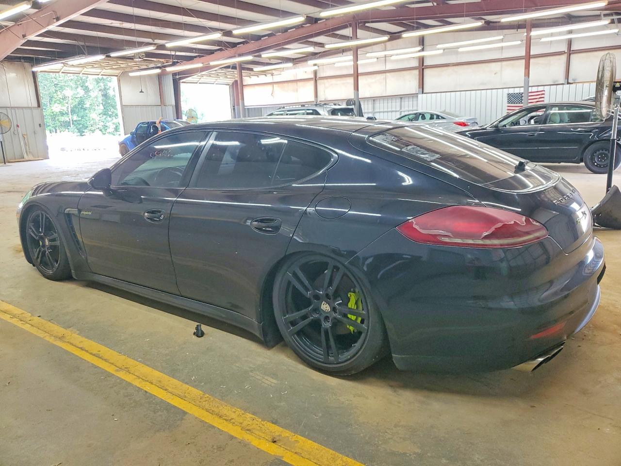 2016 PORSCHE PANAMERA
