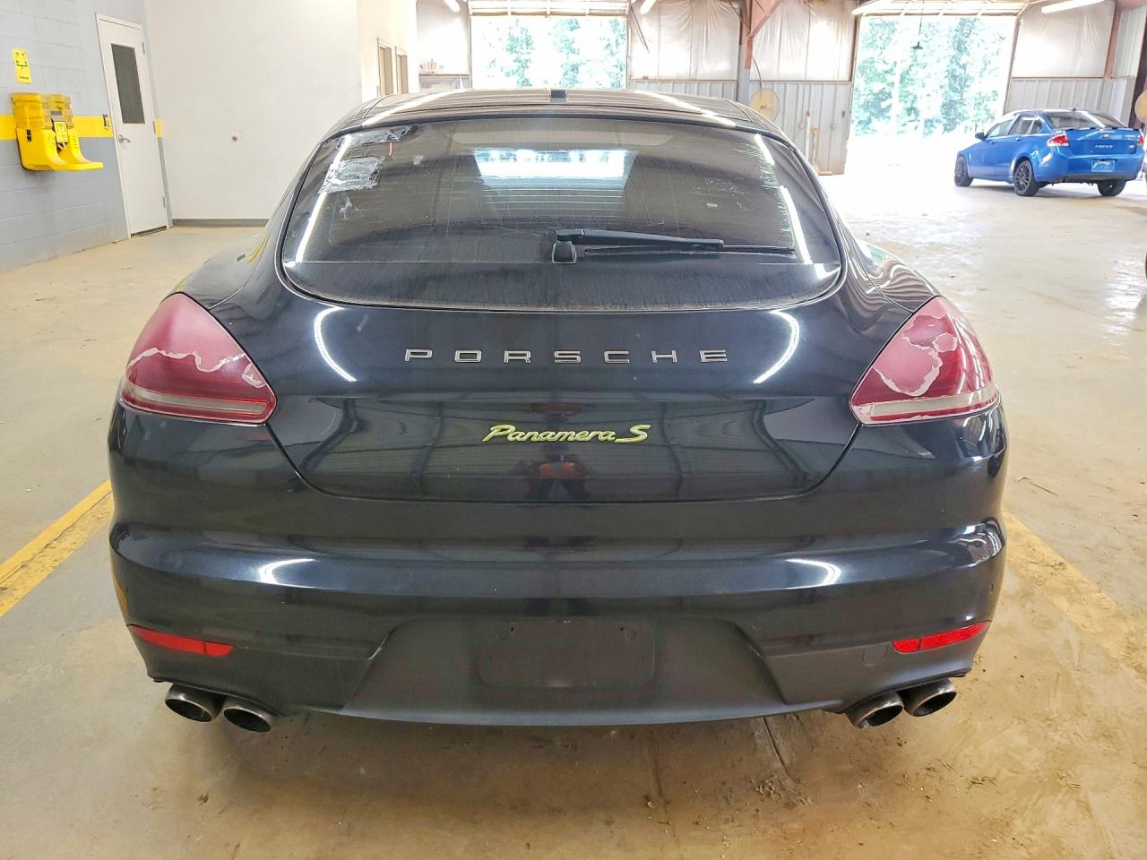2016 PORSCHE PANAMERA