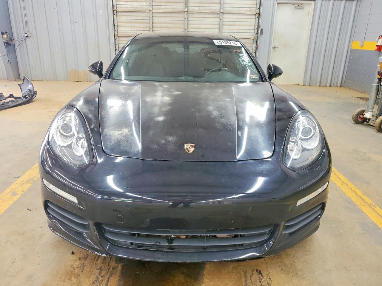 2016 PORSCHE PANAMERA