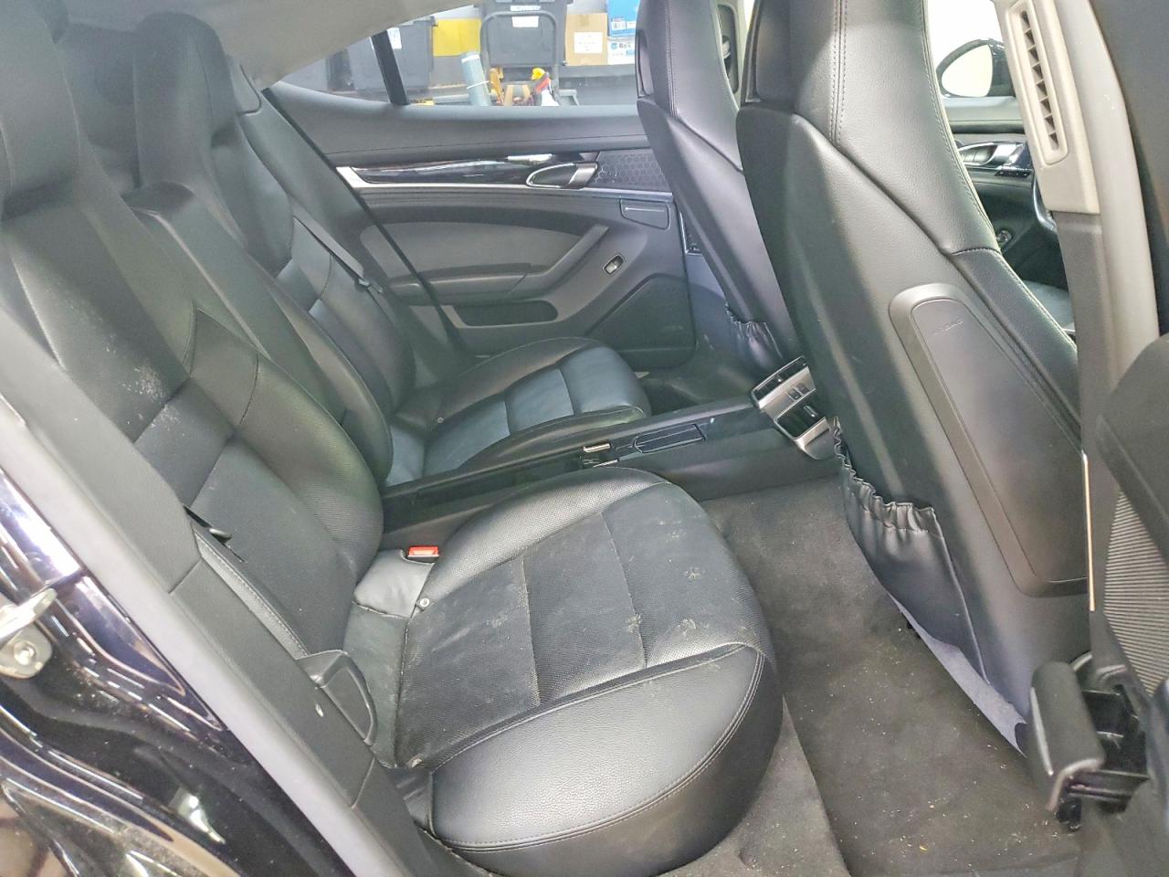 2016 PORSCHE PANAMERA